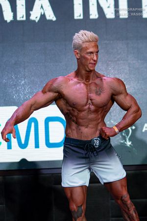 MEN'S PHYSIQUE 179